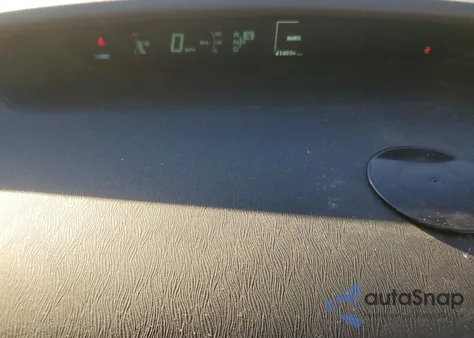 2015 Toyota Prius z USA, uszkodzony, nr VIN JTDKN3DU4F0468802